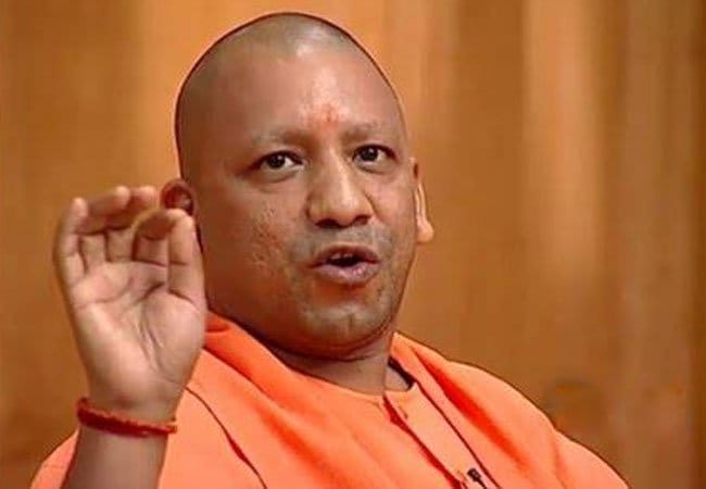 26 साल की उम्र में बने थे सांसद, जानें योगी आदित्यनाथ की पूरी कहानी