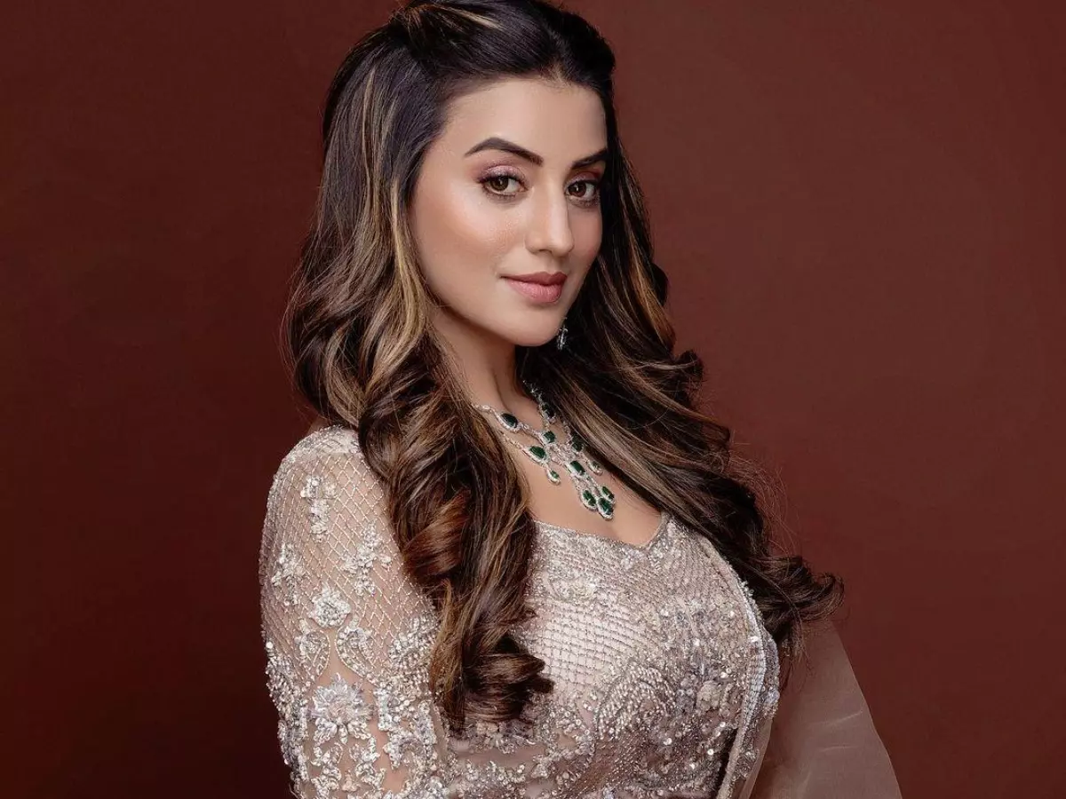 Akshara Singh Biography