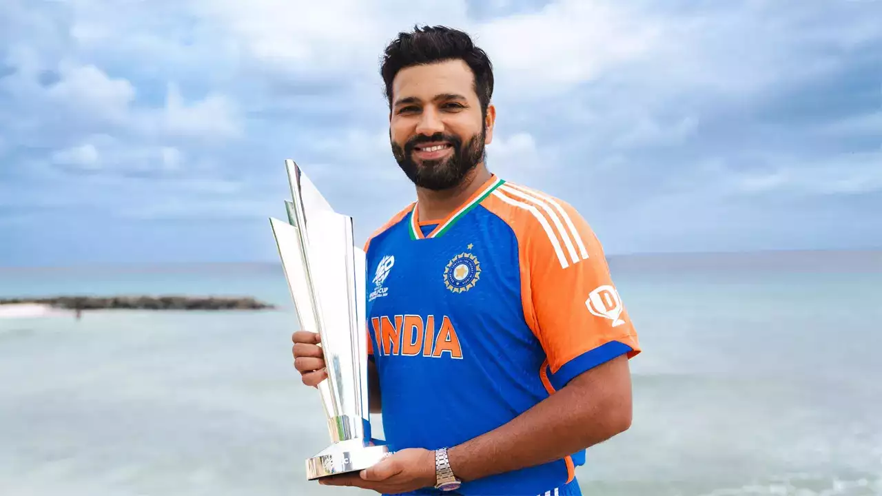 Rohit Sharma Biography- जीवनी, परिवार, रिकॉर्ड, नेटवर्थ और करियर से जुड़े कुछ रोचक बातें