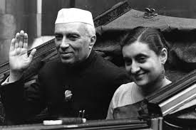 पंडित जवाहरलाल नेहरू जीवनी – भारत के पहले प्रधानमंत्री का प्रारंभिक जीवन और उनके परिवार, शिक्षा ,राजनीतिक कैरियर