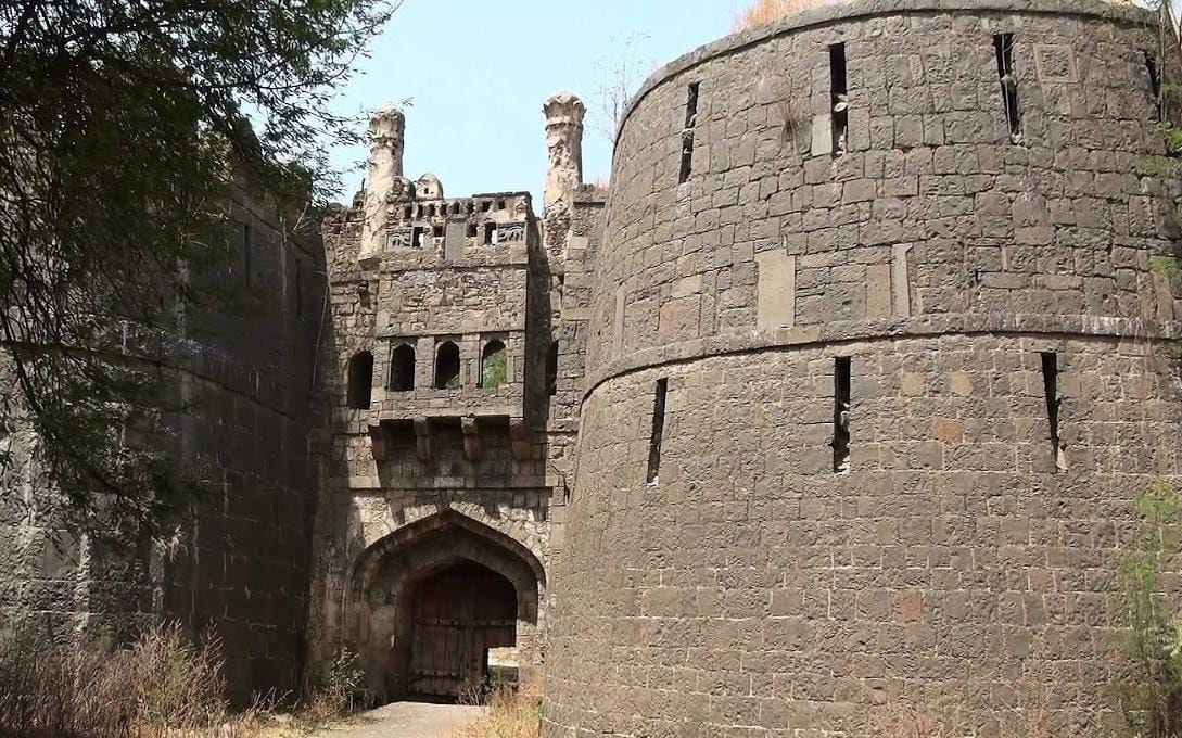 अहमदनगर के भुईकोट किले का इतिहास- यादों के ख़ज़ाने से भरपूर है किला
