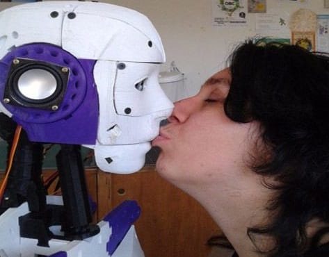 अब शारीरिक और मानसिक रूप से संतुष्टि के लिए औरतों को मर्द की नही पड़ेगी जरूरत