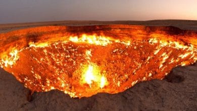 संसार की आश्चर्यजनक और रहस्यमयी जगहें,कहाँ ?