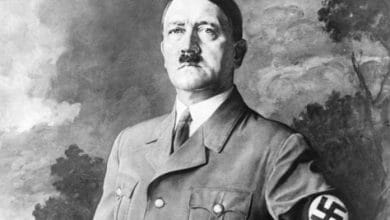 अडोल्फ़ हिटलर का सम्पूर्ण जीवन परिचय - Adolf Hitler Biography in Hindi